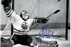 Grant Fuhr Edmonton Oilers signed 8x10 B - $45.00